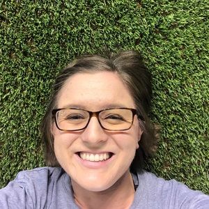 Meet your Posher, Laura